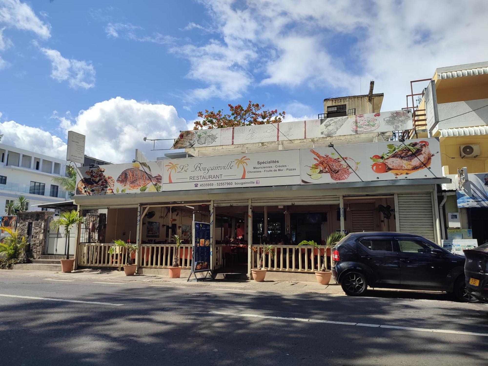 White Sand Cabana Flic en Flac Exterior photo